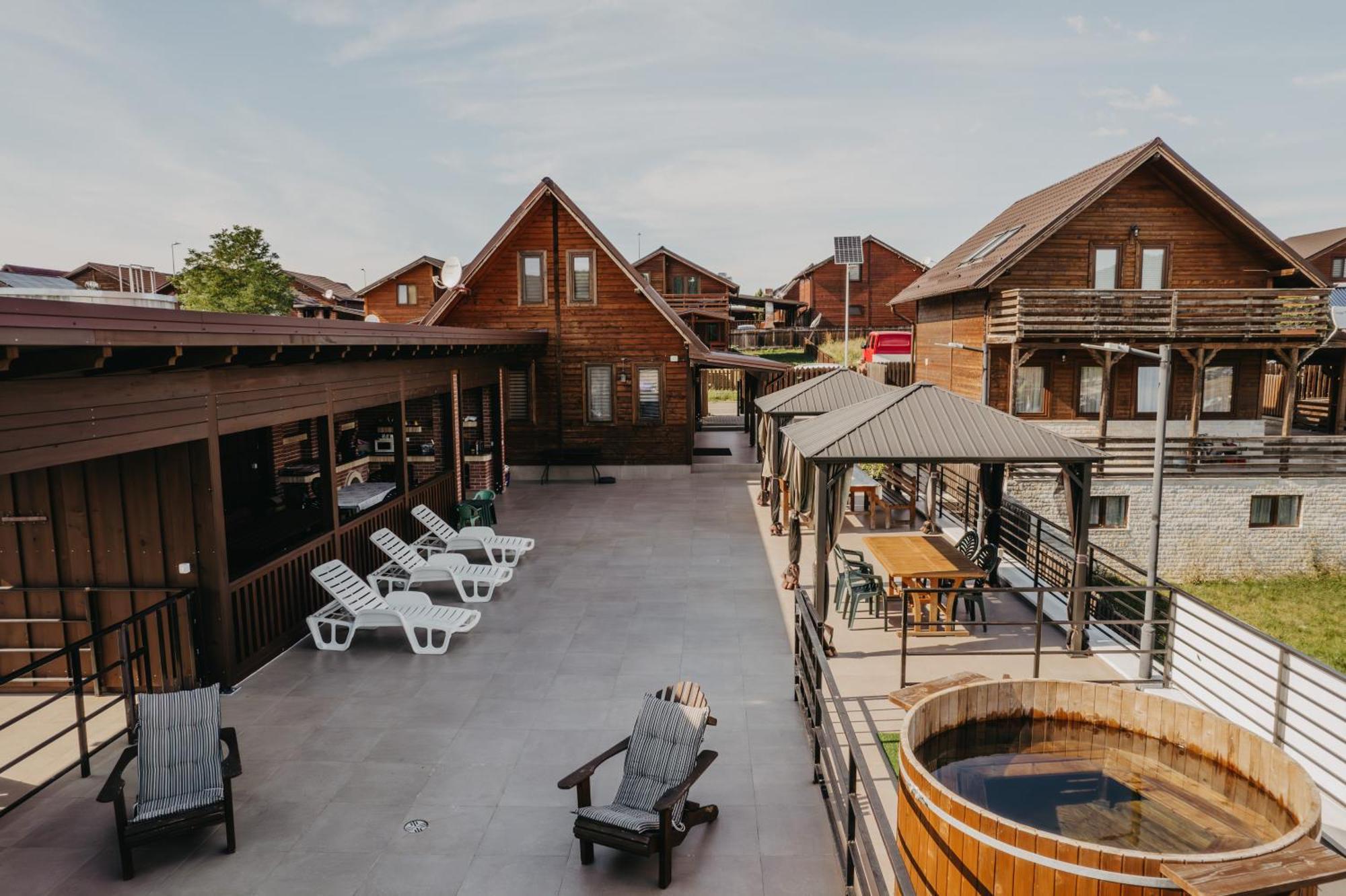 Cabana Suzanne Baile Figa Villa Agrişul de Sus Buitenkant foto