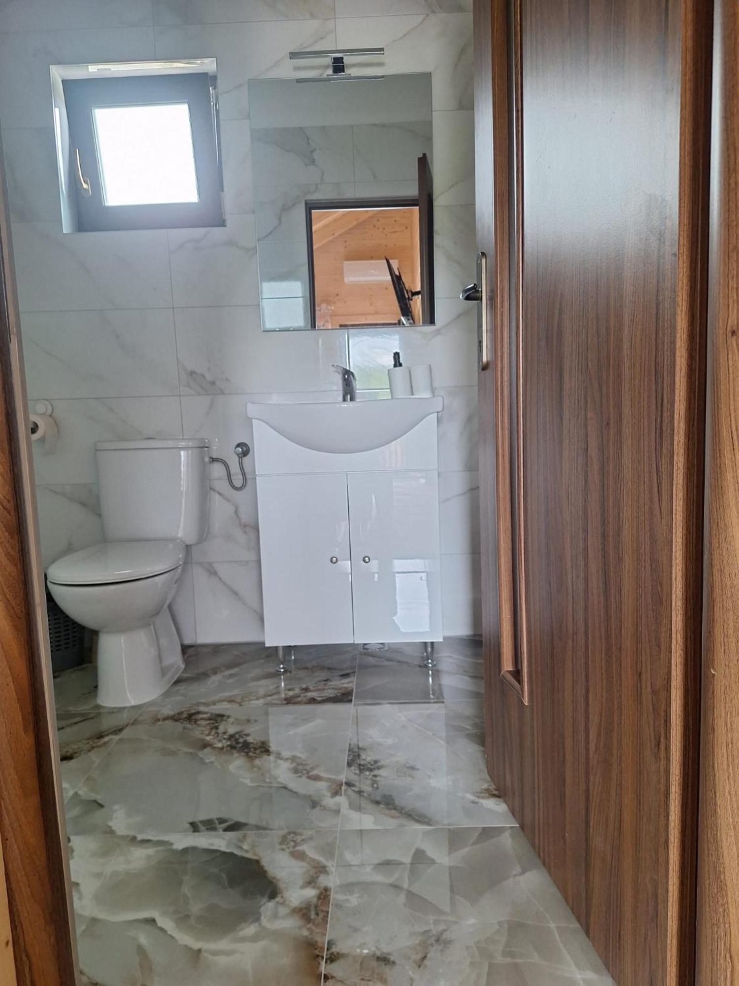 Cabana Suzanne Baile Figa Villa Agrişul de Sus Buitenkant foto